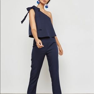 NWT Misguided One Shoulder Bow Jumpsuit Size 2